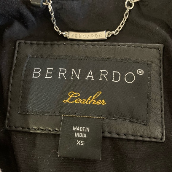 NEW Bernardo Genuine Leather Mixed Media
Animal Print Black Moto Jacket MSRP$415 - Picture 13 of 15